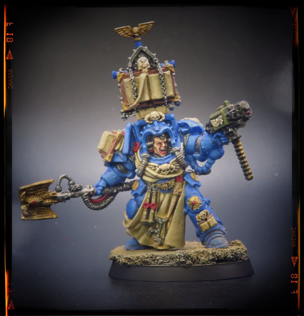 point_hq's tweet image. As a bit of a change from painting historicals, I'm currently repainting and repurposing an old 40k Space Marine army painted in 2008-2009 to use in Grimdark Future.
First one is finished and this is one absolute metal chonk of a miniature 😁
#wargaming #warmongers