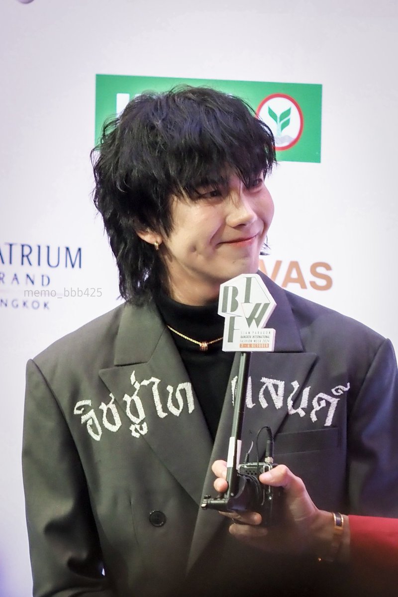 Hi smile ☺️☺️☺️

BUILD WITH ISSUE THAILAND
#BuildInBIFW2024
#BuildJakapan 
<a href="/JakeB4rever/">BIU.</a>