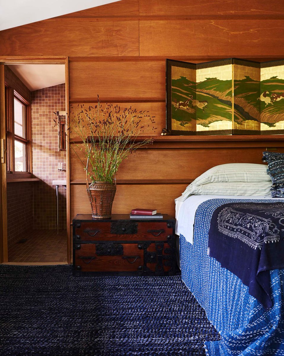 Aiyat77's tweet photo. Modern interior https://t.co/uMr7k22Bj0

#styledhomedecor
#styledhome #styledhomedecortips
#homedecortips
#styledhomedecor
#livingroomdecor #dekorasirumah #interiordecorating #walldecor #deco #homedecorlovers #luxuryhomes https://t.co/KsrF93WSgu