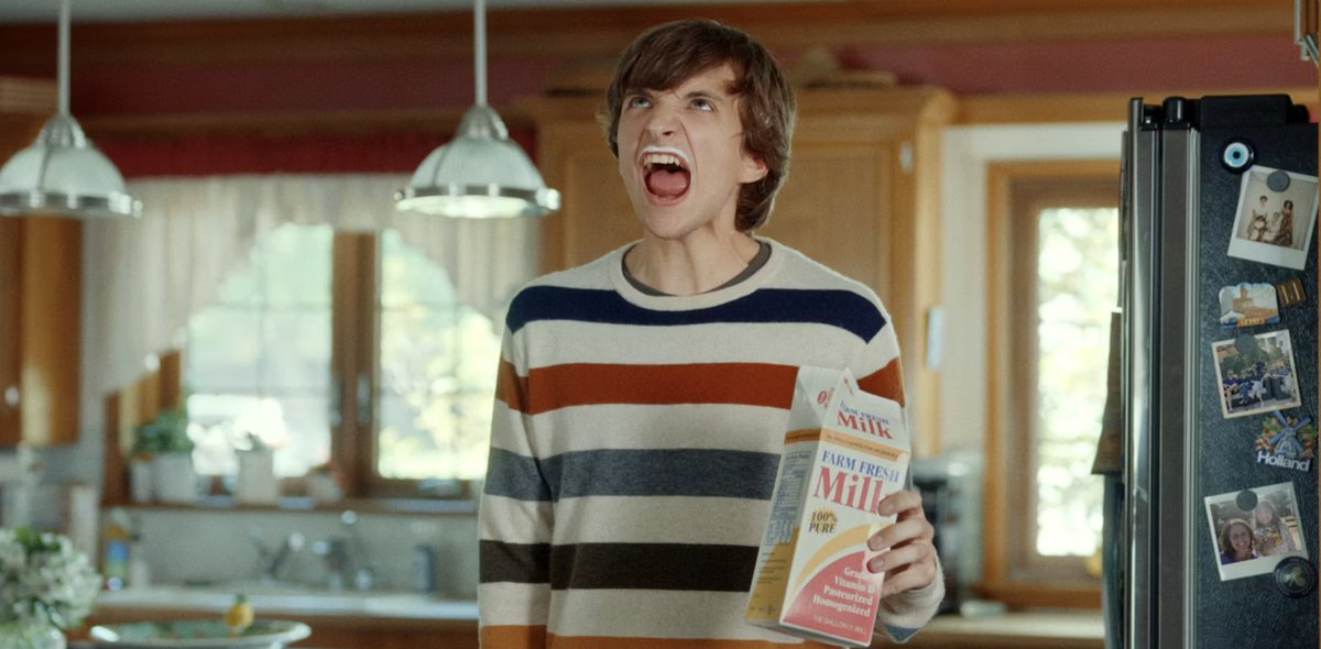 Sometimes brands need to shout a little louder to be heard! Love this campaign from <a href="/Roku/">Roku</a> by Fellow Kids LA
twtr.to/O6UhY

#roku
#shout