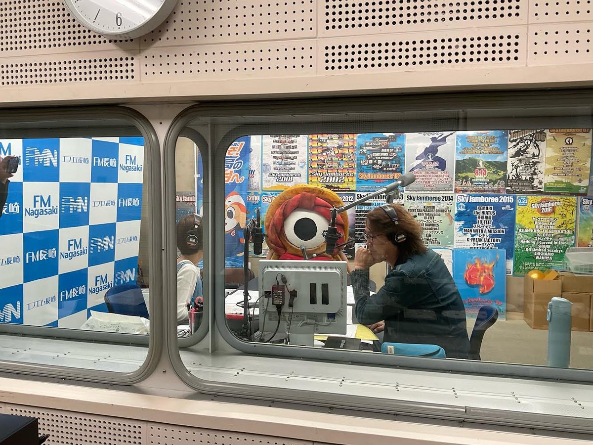 bakewaraji's tweet photo. FM長崎のFly-Day Wonder3に出没してきました👁️✨
#化けわらじ
#FW3 https://t.co/fNwdXwGsLc