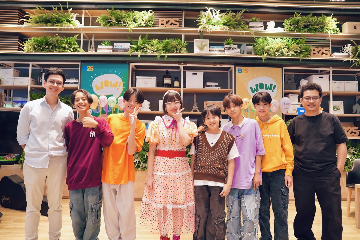 ClubAfterClass's tweet photo. จบไปแล้วสำหรับงาน ‘D.I.T.T.O. (อยากบอกเธอว่ารักจริงๆ)’ New Single Release Show 🍭✨
#DittoMinnie
#MinnieCAC
#B2S
#B2STHINKSPACE
#ClubAfterClass https://t.co/SXnAOcuHIn