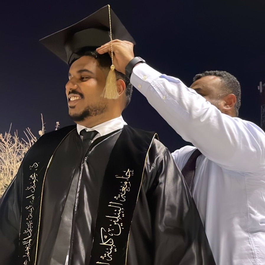 السند واخوي الكبير ابو قيس 💛💛😍😍
#NewProfilePic