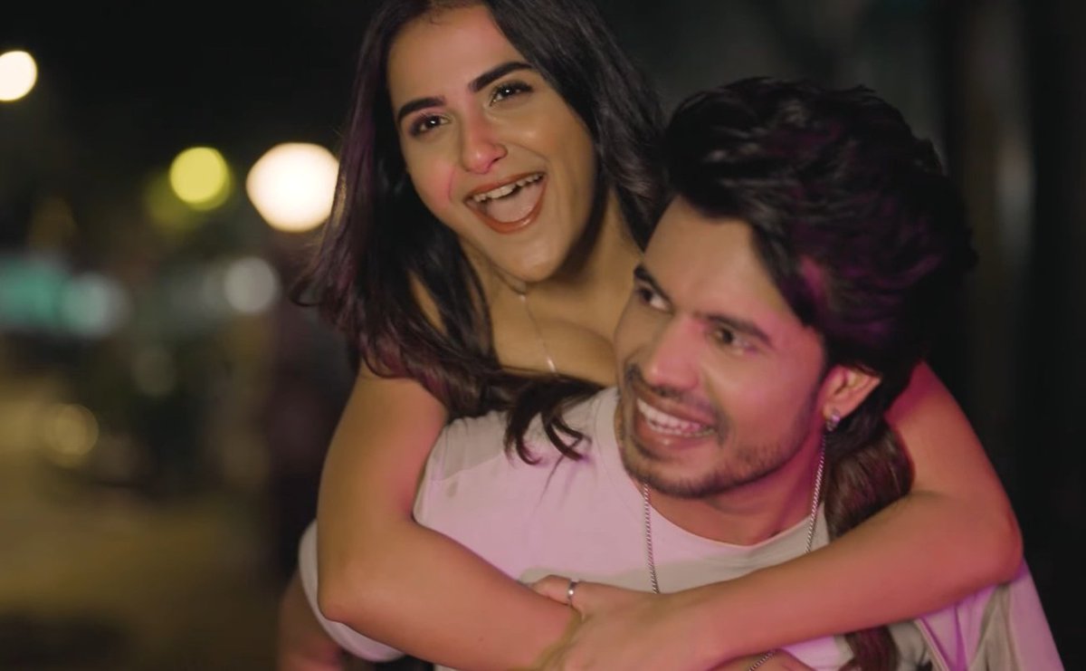 debattamasahfp's tweet photo. #MeriHumdum
The whole MV is very beautiful I loved each and every scene how beautifully they acted!!
And mishty's voice is giving the song a different fanbase and love it is so soothing and beautiful!!❤️
@Debattama_sah https://t.co/f0ZyYdrf3p