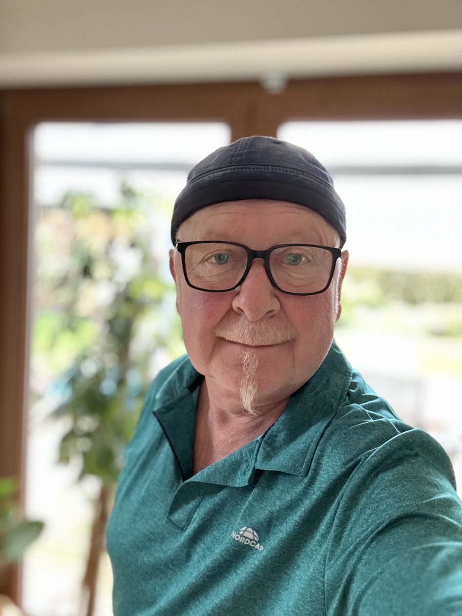 H58006478H's tweet image. Have a nice weekend 🥰🤓😉