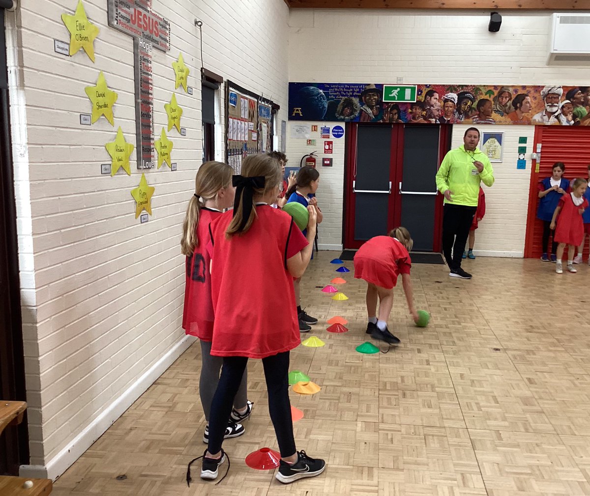 We had a fun time learning some new skills in dodgeball #acpspe