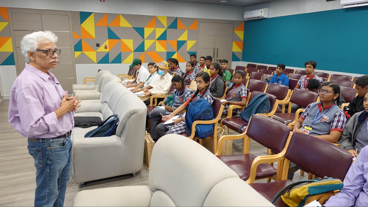 CSIR_4PI's tweet image. CSIR 4PI under JIGYASA initiative is conducting 5 day Python programming sessions for students of 9th to 12th standard #codingisfuture #python @CSIR_IND @CsirJigyasa