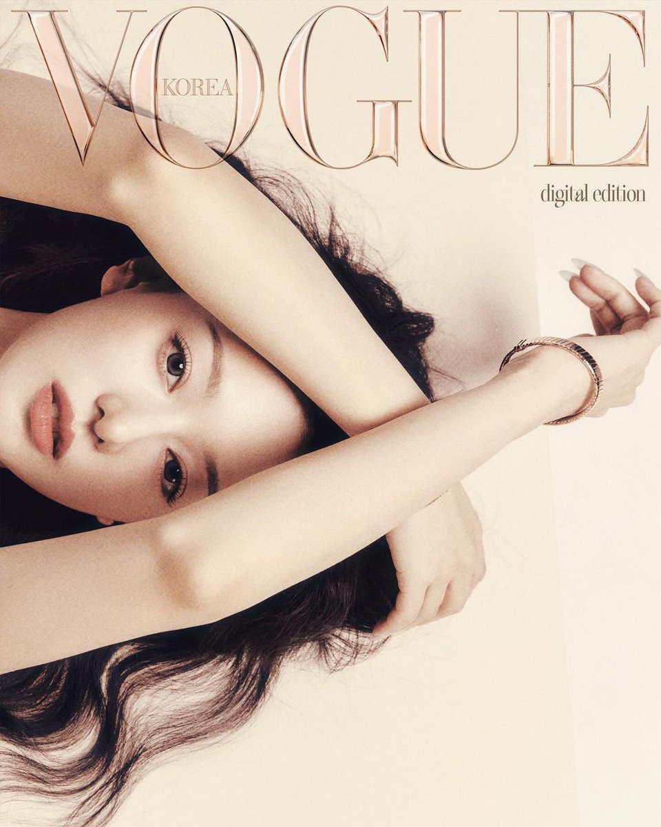 kittyzwonii's tweet photo. #김지원 보그코리아 10월호 디지털커버 https://t.co/08srCqgj3w