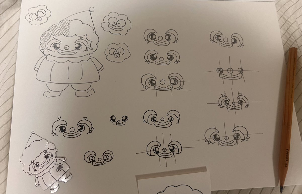Chiharumaru20's tweet photo. 納得がいかない😭。。。
ロルペの顔。難しい😭
練習あるのみだァ。

 #Rorupe 
#イラスト 
 #アナログイラスト https://t.co/TjioE2xad7