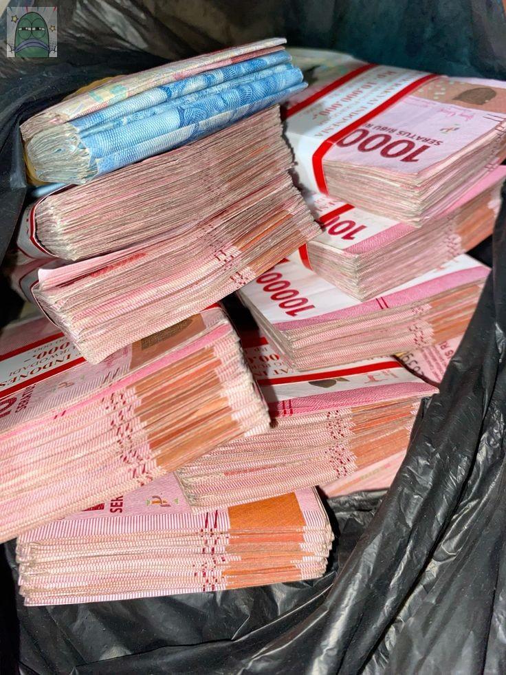 tanyarlfes's tweet image. 💚 manifesting bulan oktober ini