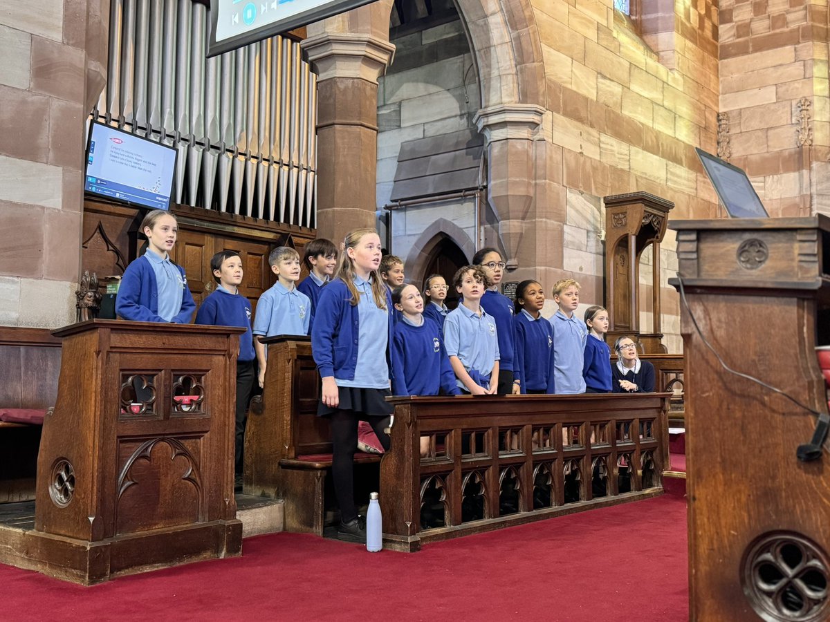 Christletonpri's tweet photo. Lovely KS2 harvest service this morning. 
Thank you to our school community for your support and @StJChristleton for working with us to provide such a lovely service. 
#cpscommunity https://t.co/p5ewgAOrZX