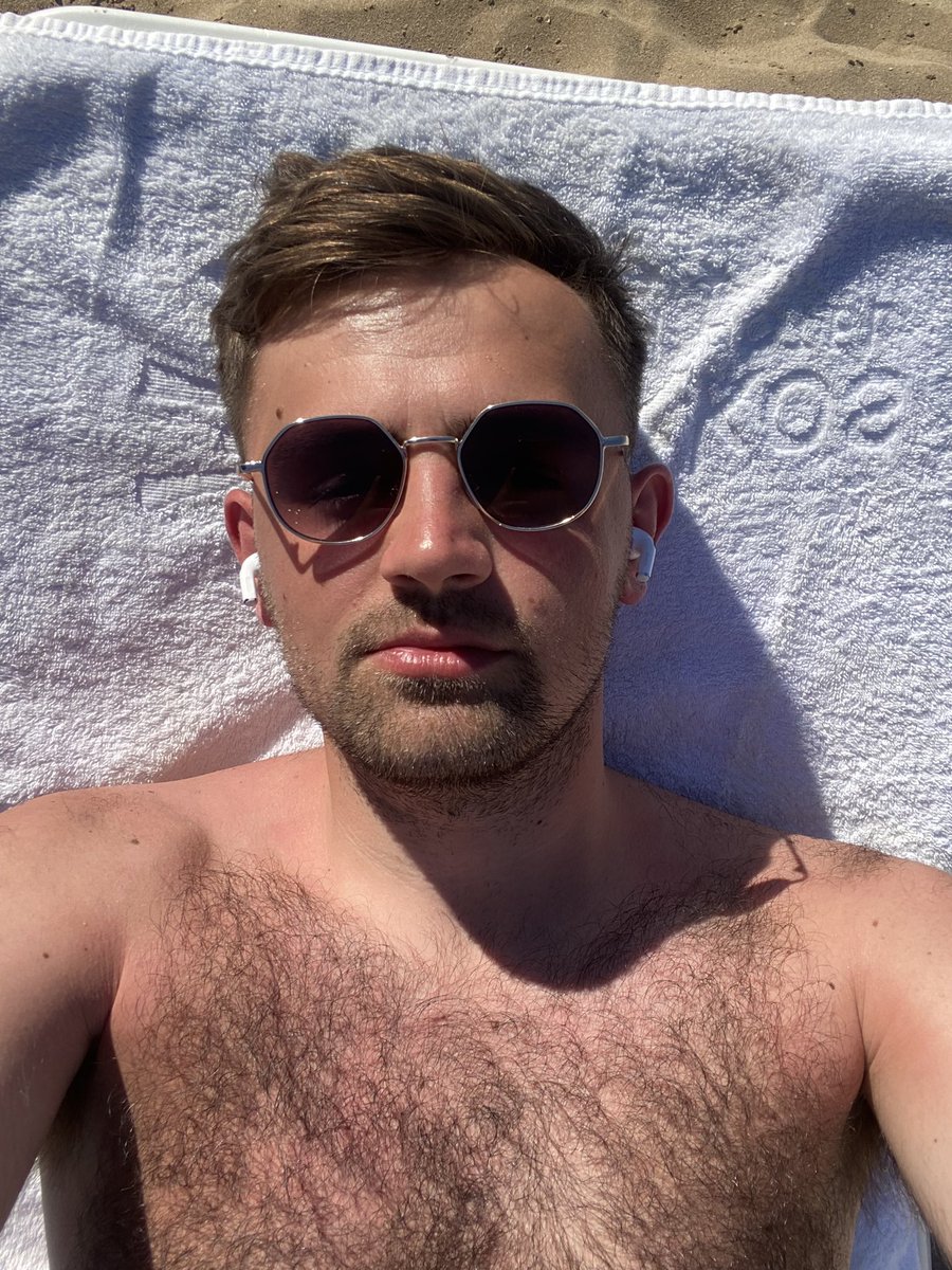 day_2305's tweet photo. Just living my Mediterranean dream life ☺️ https://t.co/6rUMo1nZHf