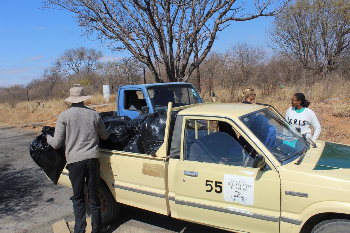 orapzenzele's tweet photo. Another successful National Clean-up Campaign completed!
ORAP is delighted to have teamed up with @CityofBulawayo today on Victoria Falls Road to help keep our city and its highways clean.
Thank you #TEAMORAP
#ZIQHENYE #ZENZELE #CLEANCITIES #CLEANHIGHWAYS https://t.co/cafQzAsuU9