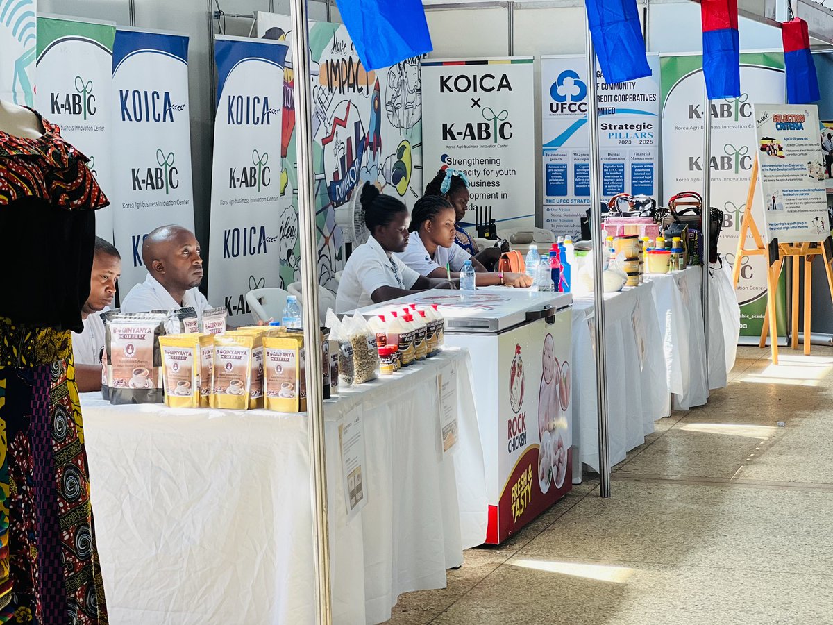 ScaduKabic's tweet photo. #SCADUprojectUpdates
“Day 3 of @ScaduKabic participation at the #UGITF24! 🎉 The energy is high as we continue showcasing our commitment to sustainable, organic, and fair-trade innovations. 🌿✨ Our #SCADUproject beneficiaries are excited to connect with industry leaders, entrepreneurs, and customers passionate about quality and ethical business practices.
Join us at our booth for insightful conversations, and don’t miss out on the chance to explore the latest from K-ABIC! Let’s create a brighter, fairer future together.