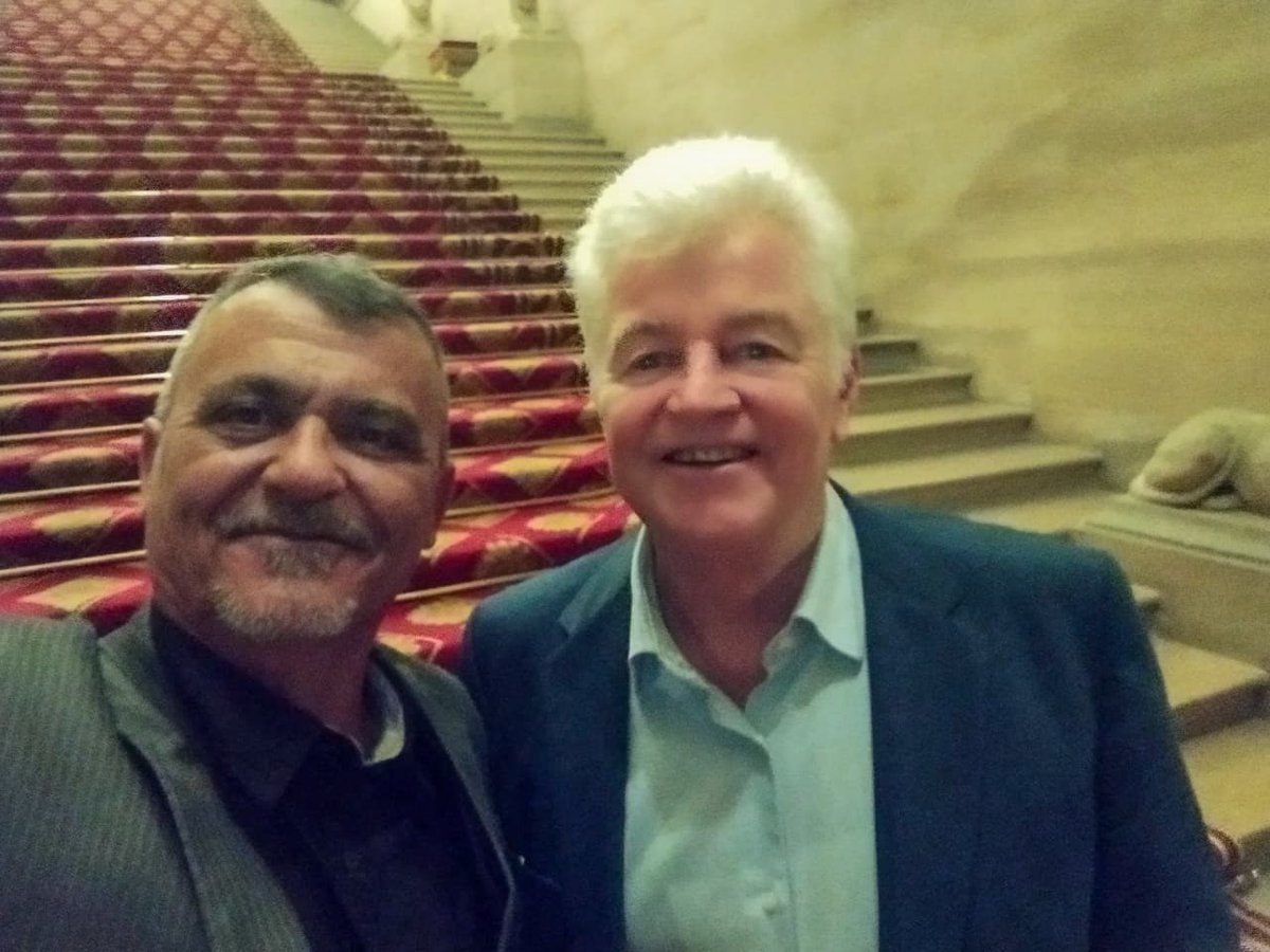 🇫🇷 Rencontre au Sénat :
Florent Forestier a eu l’honneur d’échanger avec le sénateur du 44, Philippe Grosvalet, lors d’un repas à l’institution. Discussions ouvertes sur les enjeux sociaux et environnementaux de Mayotte. 💬

#Lakou2024 #YesWeCanNette #Mayotte #Sénat #OutreMer