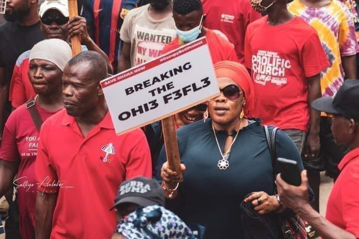 worlasigh's tweet image. I see this tin I laf saaaaaa 😂😭😭 …