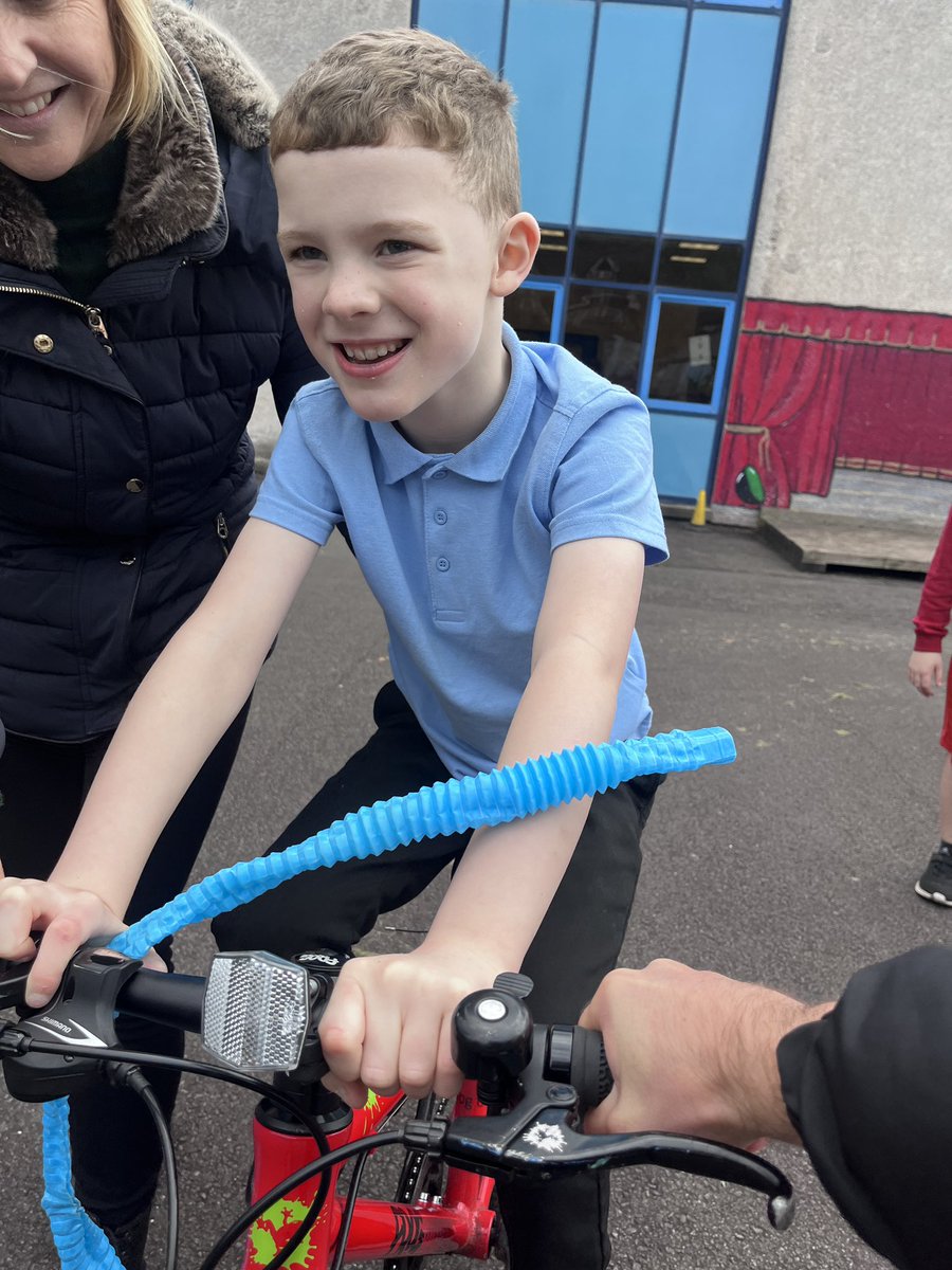 Mr Knight tweet media