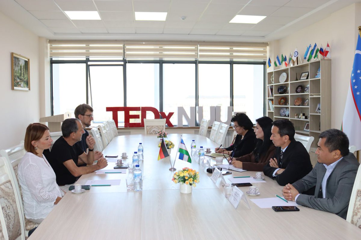 osteuropaFAU's tweet image. Our @UniFAU delegation visited the National University of Uzbekistan, meeting with Vice-Rector Prof. Shirinova, Faculty of History Dean Prof. Muminov, and other key partners to discuss joint academic initiatives. Grateful for the warm hospitality and inspiring discussions!