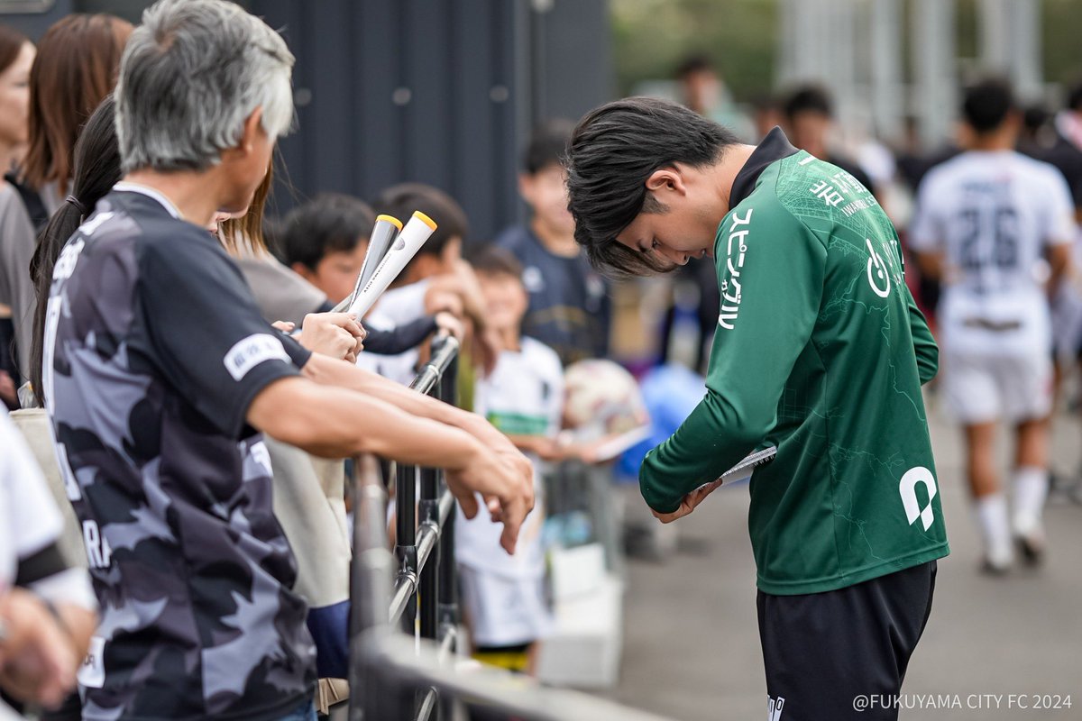 【リハビリ日記】

前十字靭帯再断裂から239日。
術後6ヶ月🏥

もう一度サッカー選手になるために。
もう一度ピッチに立つために。

どんな状況でも前向きに✨