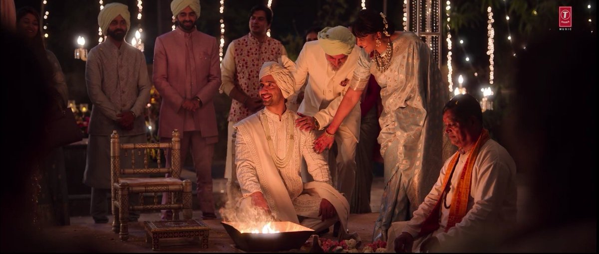 Shaheerparadise's tweet photo. This part was so pretty.. They looked so pretty &amp; gorgeous 🥹🫶

#shaheersheikh #kritisanon 
#shaheerasdhruv #dopatti https://t.co/OSOr7F4Iit