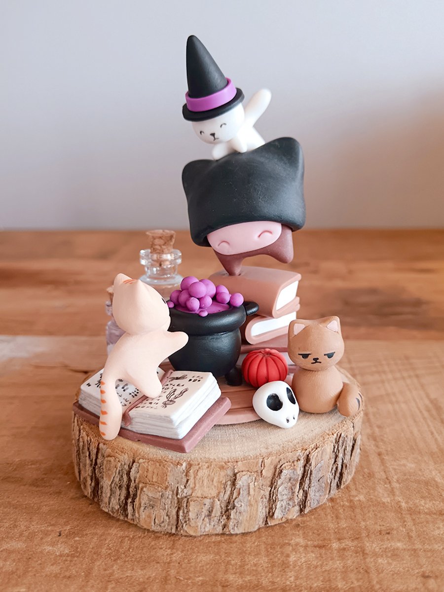 kiboochan's tweet photo. Hello everyone! ✨🎃
Excited news! I just add a new series to the shop : The Little Academy.
https://t.co/zy2J1v9SHW
#ghostart #spookyart https://t.co/AS6ZIBcAug