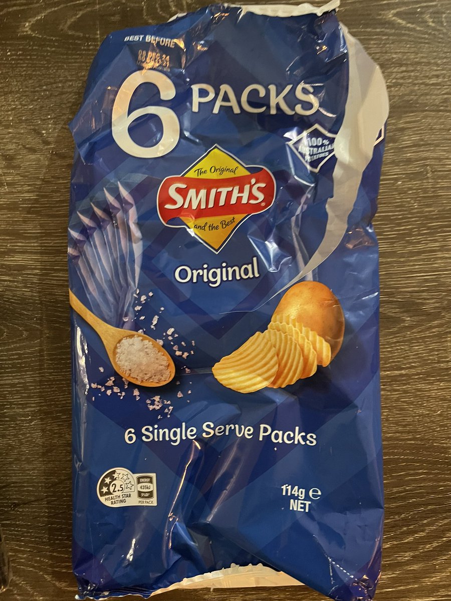 C_Frohmader's tweet photo. I purchased these yesterday.
It said SIX single serve packs of chips.
Utterly horrified to discover that three contained only AIR!
Will be reporting to #NACC
#chipgate @RobertArnol #chips #WTF https://t.co/cRZdFLaZha
