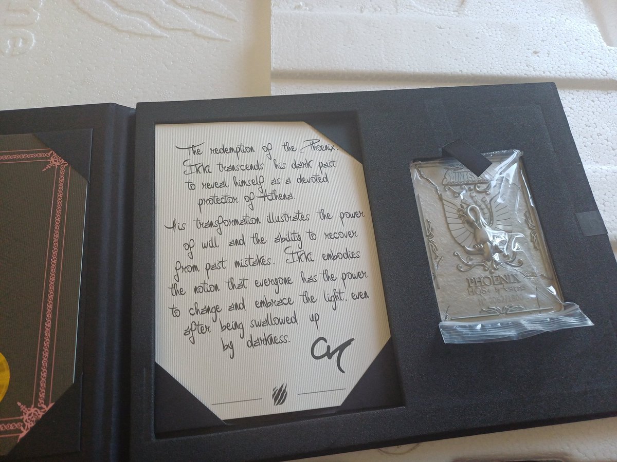 J ai reçu ma Ikki 🥰🥰

L exemplaire 62 sur 1800
Je dois attendre 24h pour la monter

Plus qu à attendre ma prochaine tsume