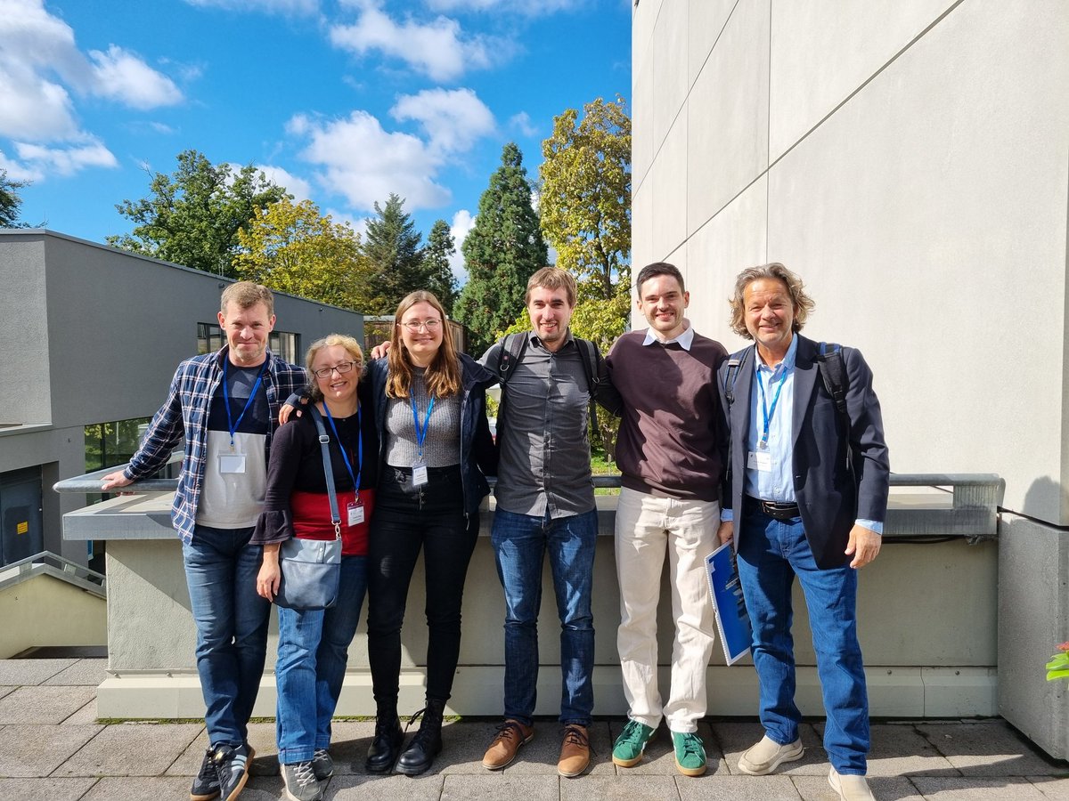 Geow_UniHD's tweet photo. Our group had a great time at this year's GASIR meeting in Darmstadt with fascinating talks, engaging discussions, and we're proud to announce Maurice's win of the poster prize for his isotopic investigation of plant-part specific N2O production in chicory!🌿 #Isotopes https://t.co/5slc4ivkf5