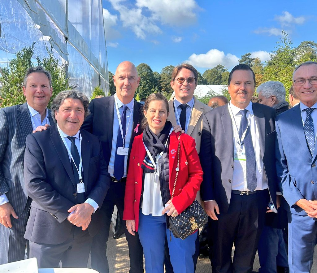 Alexandre Zapolsky (@alexzapolsky) on Twitter photo L'équipe de France de la #francophonie avec <a href="/SophieSidos/">Sophie Sidos</a> <a href="/RolandLescure/">Roland Lescure</a> @_nils_pedersen <a href="/d_restino/">Dominique Restino</a> <a href="/BockelJeanMarie/">Jean-Marie Bockel</a>
Prêts à travailler pour le futur avec tous les francophones ! L'équipe de France de la #francophonie avec <a href="/SophieSidos/">Sophie Sidos</a> <a href="/RolandLescure/">Roland Lescure</a> @_nils_pedersen <a href="/d_restino/">Dominique Restino</a> <a href="/BockelJeanMarie/">Jean-Marie Bockel</a>
Prêts à travailler pour le futur avec tous les francophones !