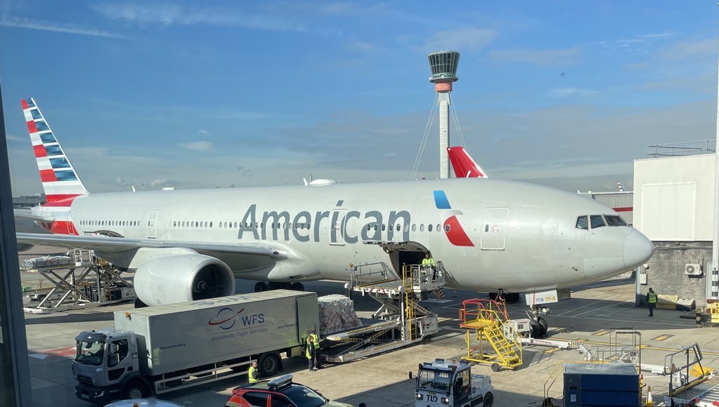 Business Class tweet media