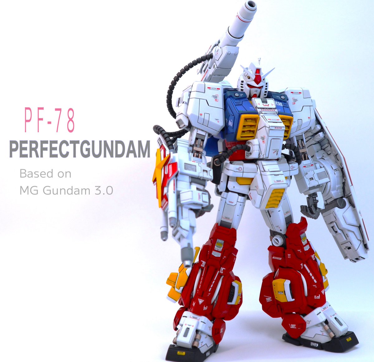 nyalunon17's tweet photo. パーフェクトガンダムin MGガンダム3.0 ようやく完成しました🙌
4月から制作開始〜半年かかりました💦

よろしければ他画像も見てやってください

＃パーフェクトガンダム
#ガンプラ
#GUDAM
#engross
#トモコレ

(もはや何機目か数えるのをやめました) https://t.co/ZlFwmq55zW