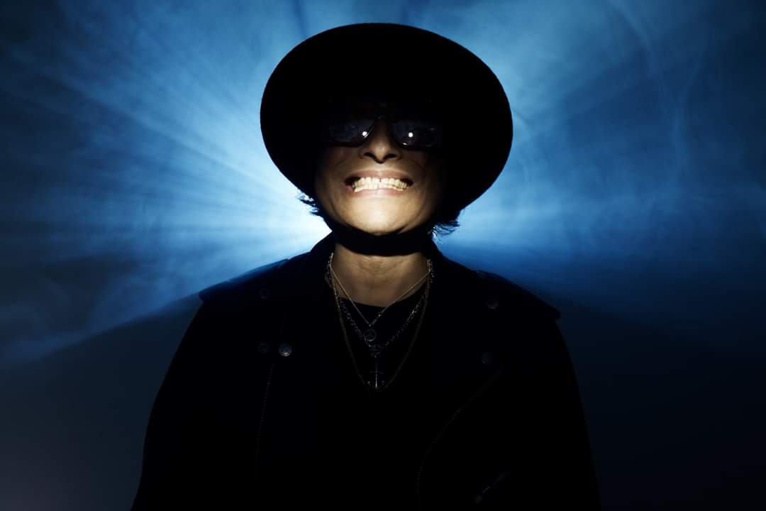 ⚡️Announcement!⚡️The day has arrived.☠️ PRE-ORDER the new Primitive_Ignorant album PSYCHIC CINEMA and listen to two new songs here:💋 republicofmusic.lnk.to/primitiveignor…

Photo Steve Gullick Photography