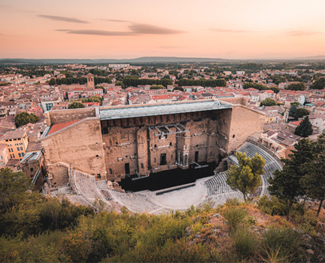 Transports_zou's tweet photo. 🎁Jeu concours 

5🎟️pour 2 à gagner afin de visiter le théâtre antique d'Orange (Unesco) et assister à son spectacle nocturne multisensoriel de 45 minutes "Odyssée sonore".

🗓️Du 19/10 au 31/12

J’y vais avec TER 🚊
📍A 15 minutes à pied de la gare

Jouez👉🏽https://t.co/7jXT16rSAR https://t.co/KhAQy8p9YV