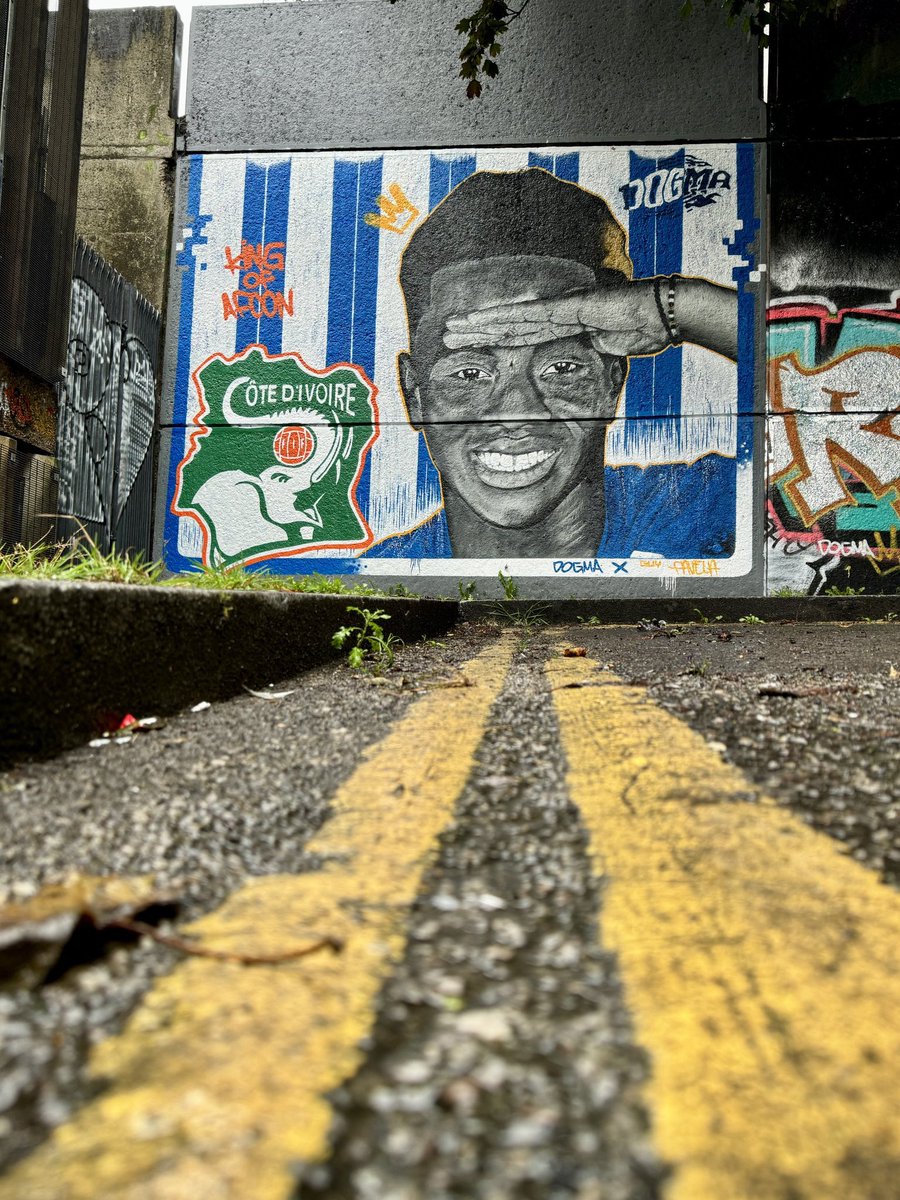FootballGraffiti tweet media