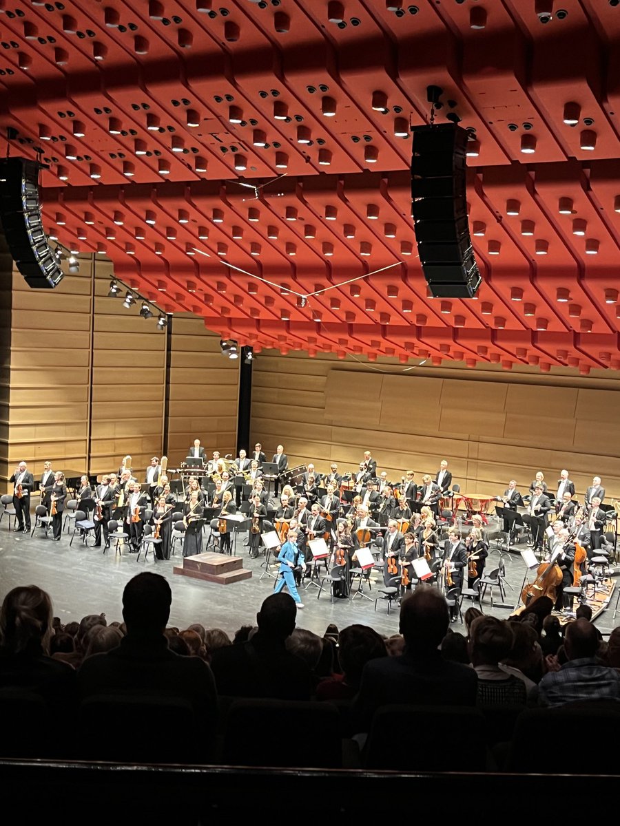 Kjersti Fløttum (@kflottum) on Twitter photo Strålende «Tour de France»-konsert 4/10 i Grieghallen, med verker av Farrenc, Saint-Saëns og Berlioz. <a href="/Bergenfilharmon/">Bergen Philharmonic Orchestra</a> <a href="/AmbaFr_Norge/">La France en Norvège</a> <a href="/frobine/">Florence Robine</a> Strålende «Tour de France»-konsert 4/10 i Grieghallen, med verker av Farrenc, Saint-Saëns og Berlioz. <a href="/Bergenfilharmon/">Bergen Philharmonic Orchestra</a> <a href="/AmbaFr_Norge/">La France en Norvège</a> <a href="/frobine/">Florence Robine</a>