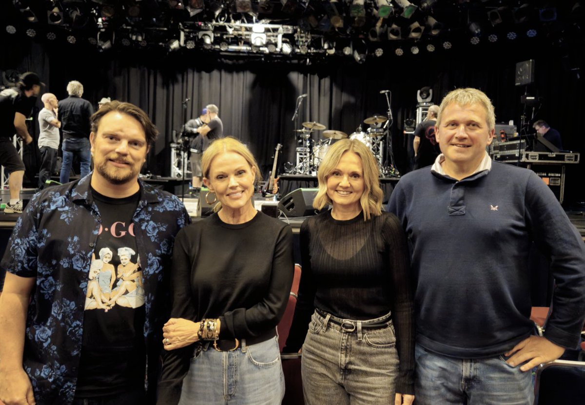 Belinda Carlisle 💙 tweet media