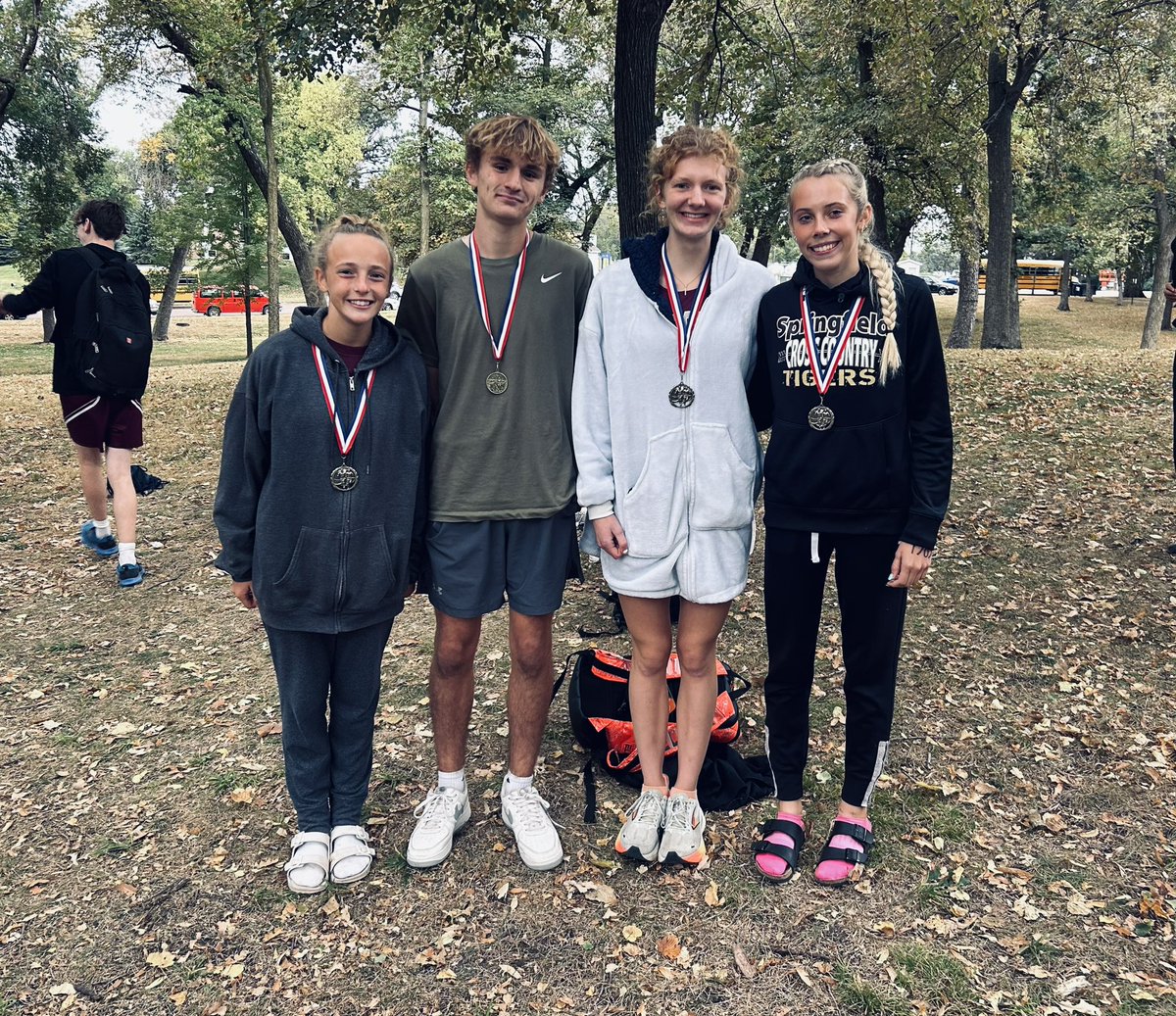 SCMTigerXC's tweet photo. •Results from Sleep Eye’s 9 team meet•

The girls team placed 2nd &amp; the boys 4th. Many runners hit new PR times today! Great effort by all! 🐅🏃‍♀️🏃‍♂️💯 @TigerActivities https://t.co/hk3YuBwjzy