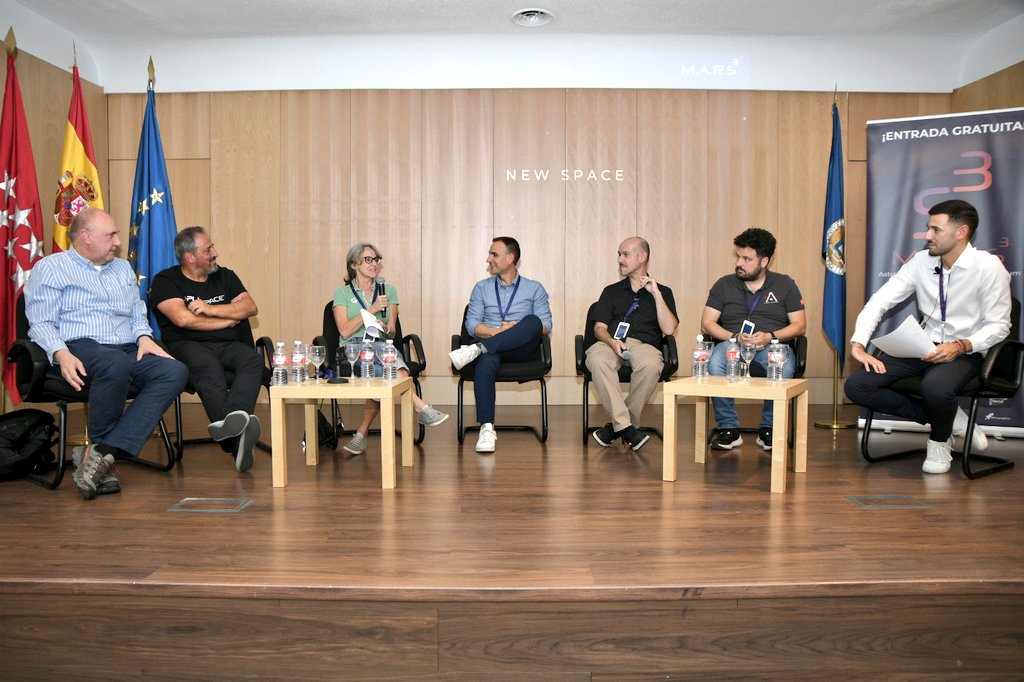 aeroespacialUPM's tweet image. Nueva mesa redonda en @MARS3_UPM: &quot;Retos y Oportunidades del #NewSpace&quot;, con representantes de @alenspace, @intaespana, @CNES, @eusoc, @PLD_Space
y @ArribesE.

#MARS3 @LEEMUPM @AsoAstroAero @La_UPM