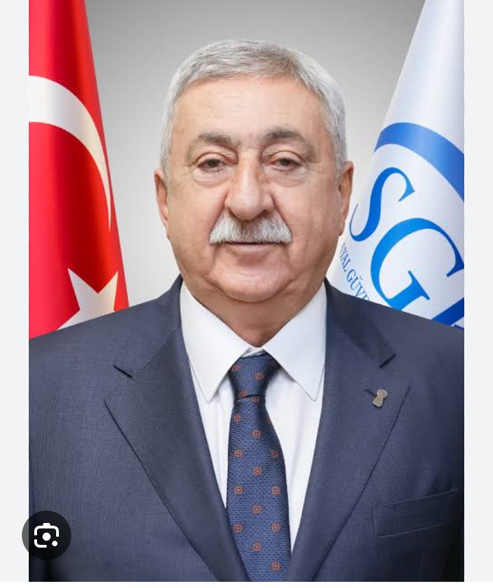 TESK BAŞKANI SAYIN <a href="/B_Palandoken/">Bendevi Palandöken</a> Kendi Esnafını
👉🏻 ESNAFIN EVİ olan TESK'E ALMADI‼️
<a href="/halktvcomtr/">Halk TV</a>
<a href="/ekremacikel/">Ekrem Açıkel</a>
<a href="/ArzuLastikci/">EYT & EF Arzu LASTİKCİ</a>
#YAZIKLAROLSUNTESK
44