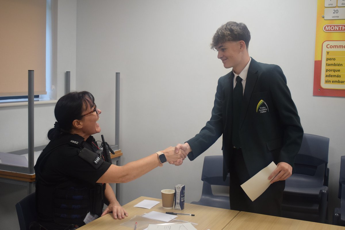 TrinityAcademyH's tweet image. As part of the academy’s ‘Curriculum for Life’ programme our Year 11 students took part in a ‘Mock Interview Day’ this week 😁A huge thank you to all all our attendees, who kindly gave their time to meet our students and made the day a huge success! 🫶 #Interview #Thanks