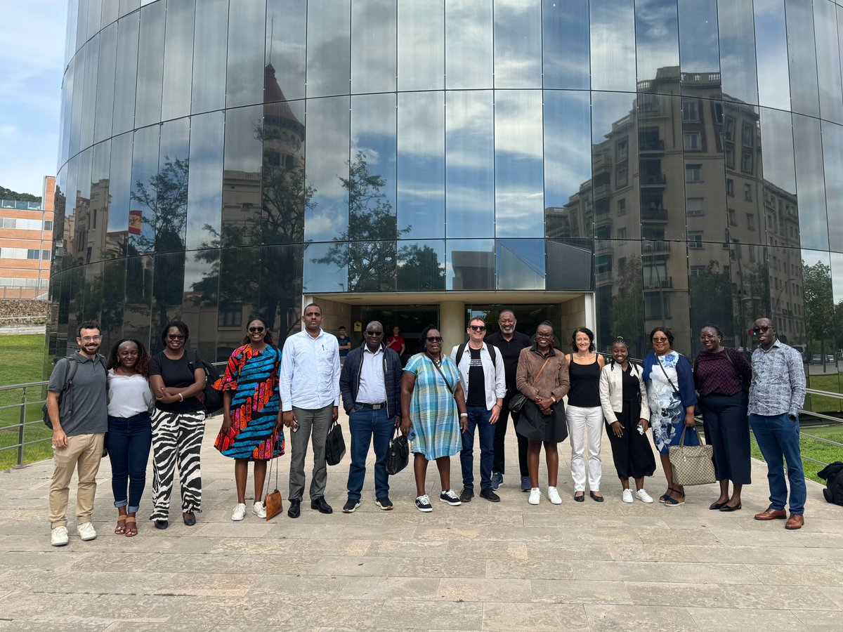 El pasado 1 de octubre, tuvimos el honor de recibir la visita de una delegación de la Public Service Commission (PSC) de Kenia en nuestras oficinas de IThinkUPC. 

El propósito de este encuentro, organizado en colaboración con <a href="/moodle/">Moodle | Online learning, delivered your way.</a>, fue brindar a la PSC la oportunidad de