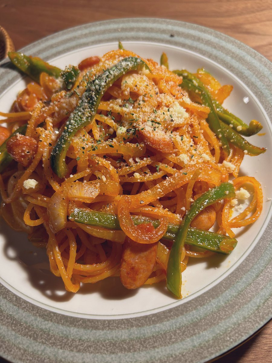 croissantdelun1's tweet image. 日付：10月4日

☑︎実務テスト課題（18日目）4h
☑︎ひるサポ

苦手意識のある実装がうまくいくと嬉しい😊

少しの時間、元職場の後輩から連絡を受けて、もうすぐ閉店する近所の喫茶店のナポリタンを一緒に食べに行きました🍝

新人指導の悩みを聞き、素直さって大事だと思う…💭

#AーTECH #FURIARU