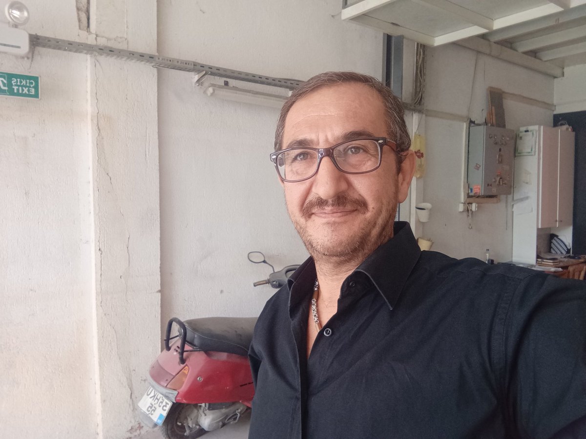 <a href="/HilmiArn4/">Hilmi Arın</a>  az biraz R laks  vakti dir.