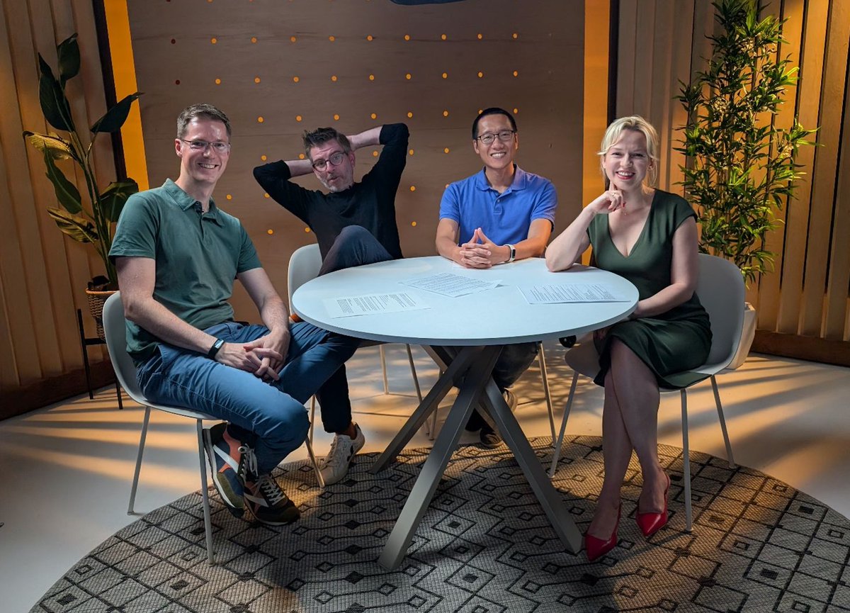 SKateryna's tweet photo. @AndroidDev Excited to interview #AndroidAI experts: @ogaymond, @MiguelRamosPM and @khanhlvg 😃 Join us today! https://t.co/m0QEU0XWpF