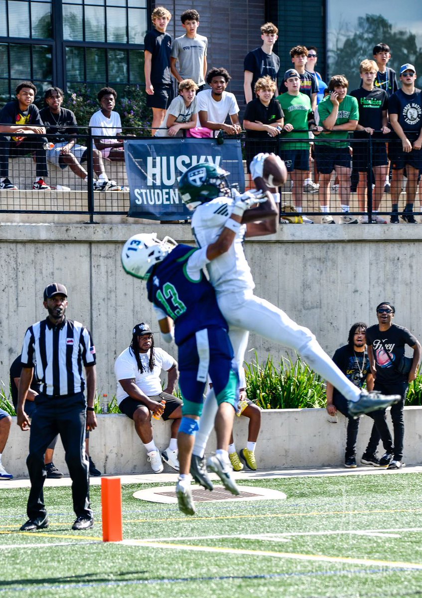 Mid season highlights!! Foot on the gas! 6’3 175lb Receiver CO’25 hudl.com/v/2QGwCu