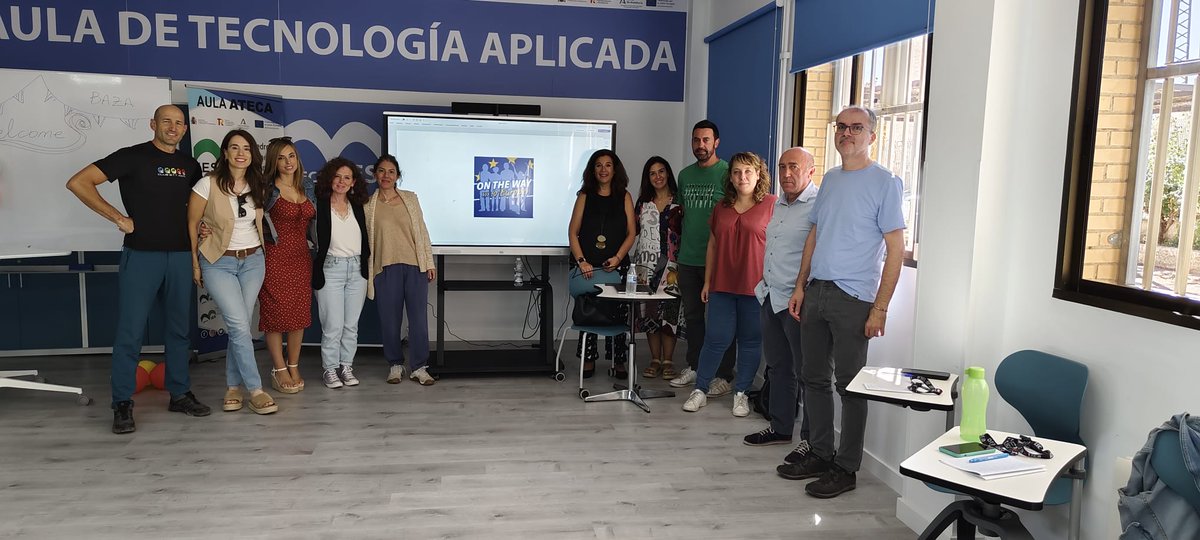 El IES Pedro Jiménez Montoya lidera el proyecto ERASMUS destinado a F.P. de Grado Medio: On the way to Europe, aunando esfuerzos con distintos centros de Granada y Almería cuyo objetivo es la realización de movilidades de alumnado y profesorado a países de la U.E.