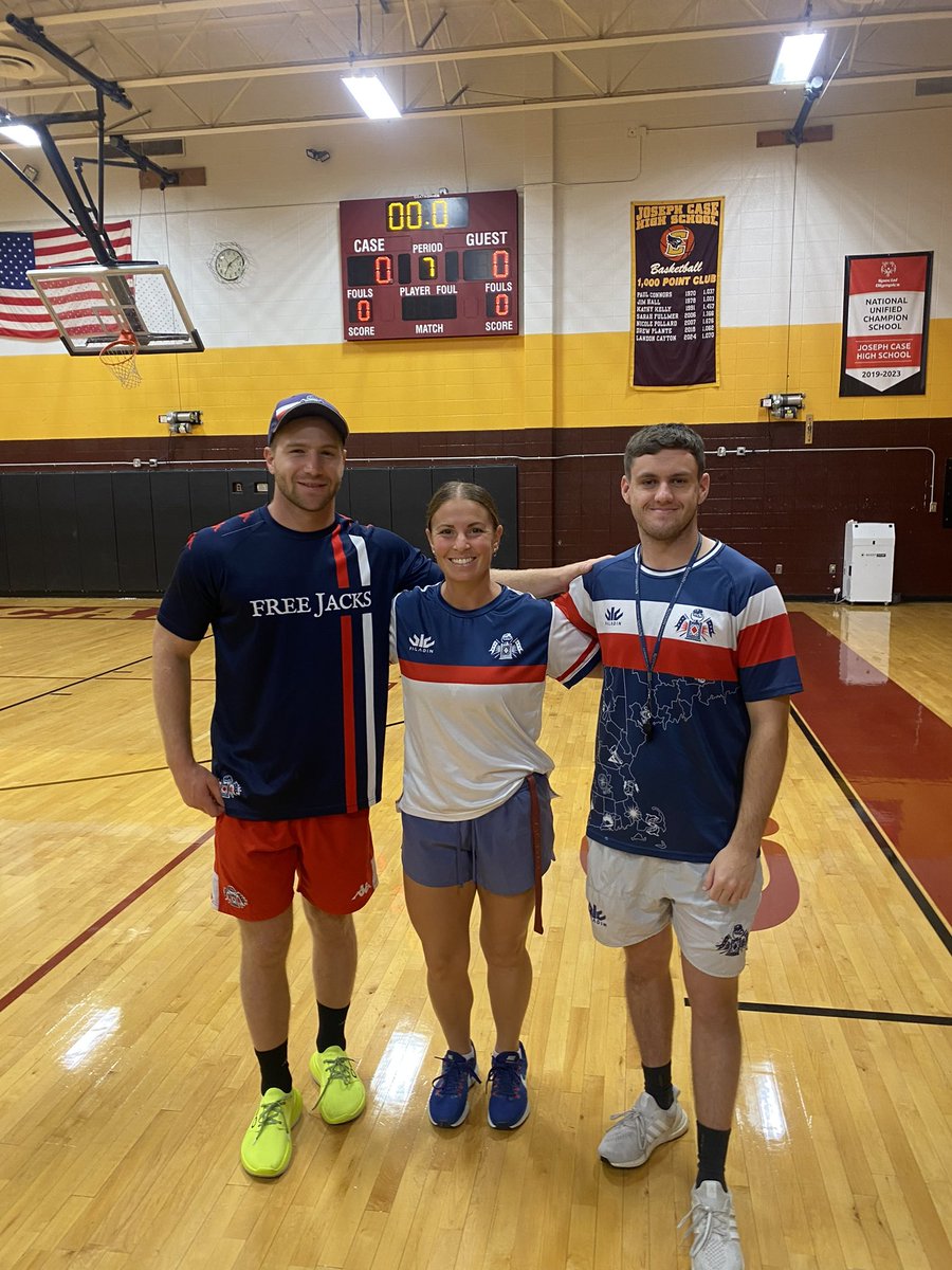 Michaela Goncalves tweet media