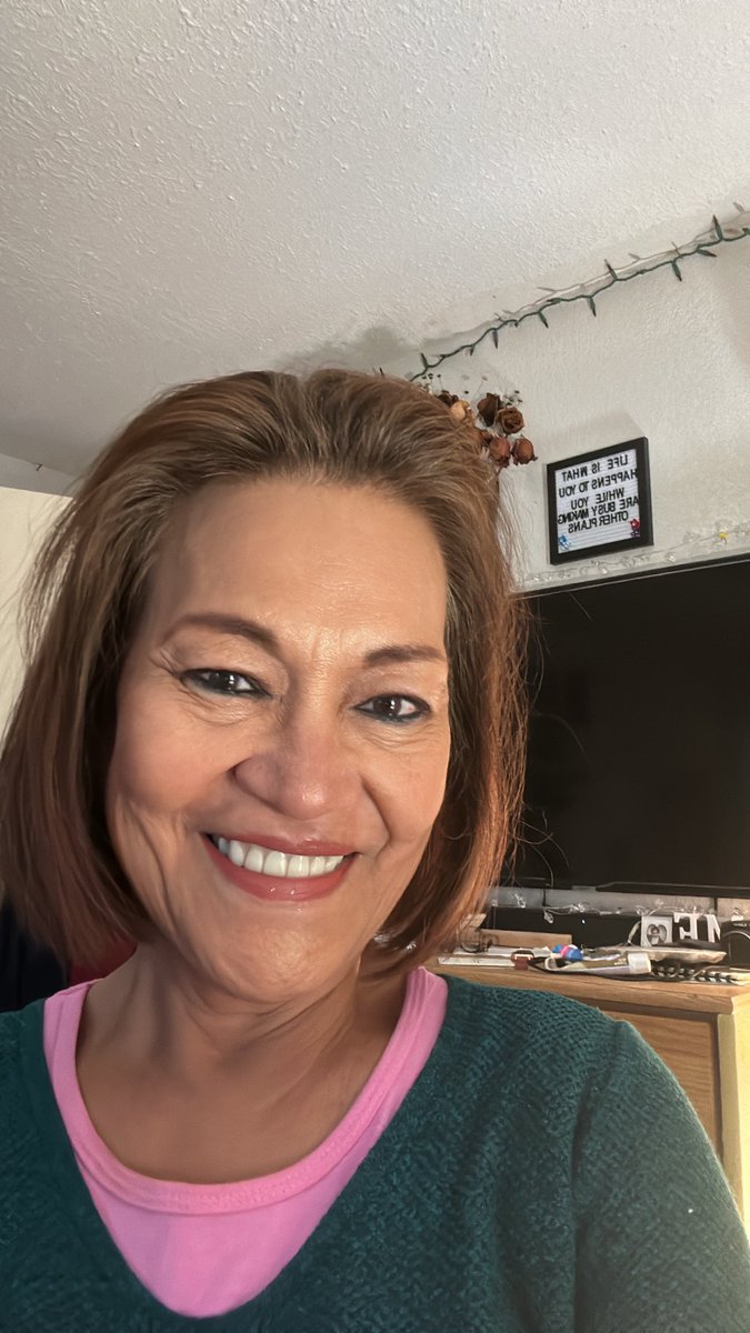 jeanneinemisa's tweet image. Happy weekend to all