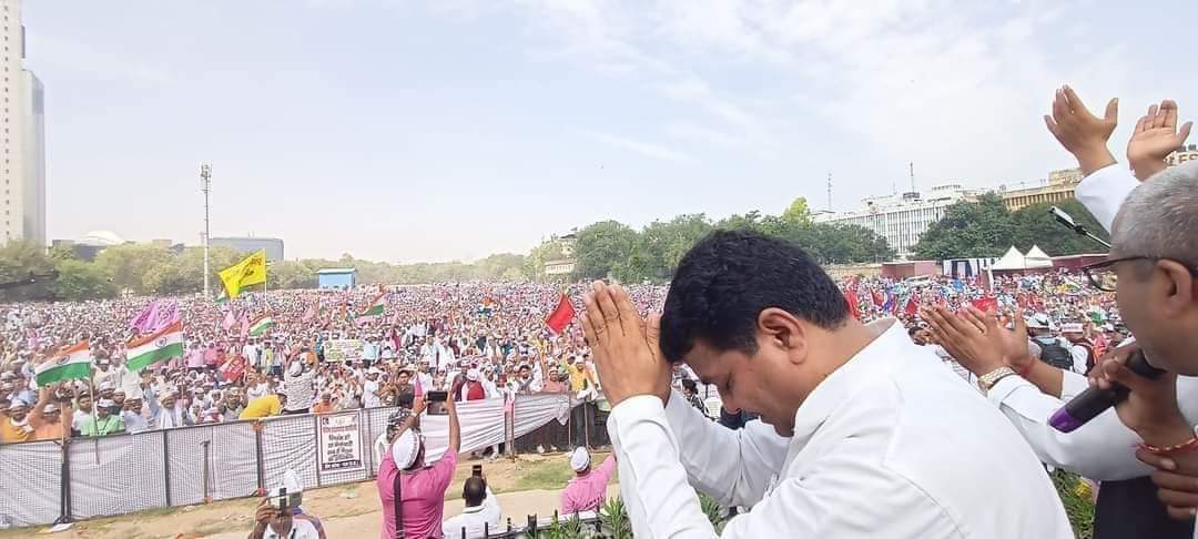 vijaykbandhu's tweet image. #हरियाणा के साथियो चूकना नही ,
कल अपने वोट की चोट से OPS प्राप्त करने का सुनहरा मौका है।
 सब बात एक तरफ अपना मुद्दा एक तरफ।
#VoteforOPS 
#हरियाणा_माँगे_OPS
#NoNPS_NoUPS_OnlyOPS