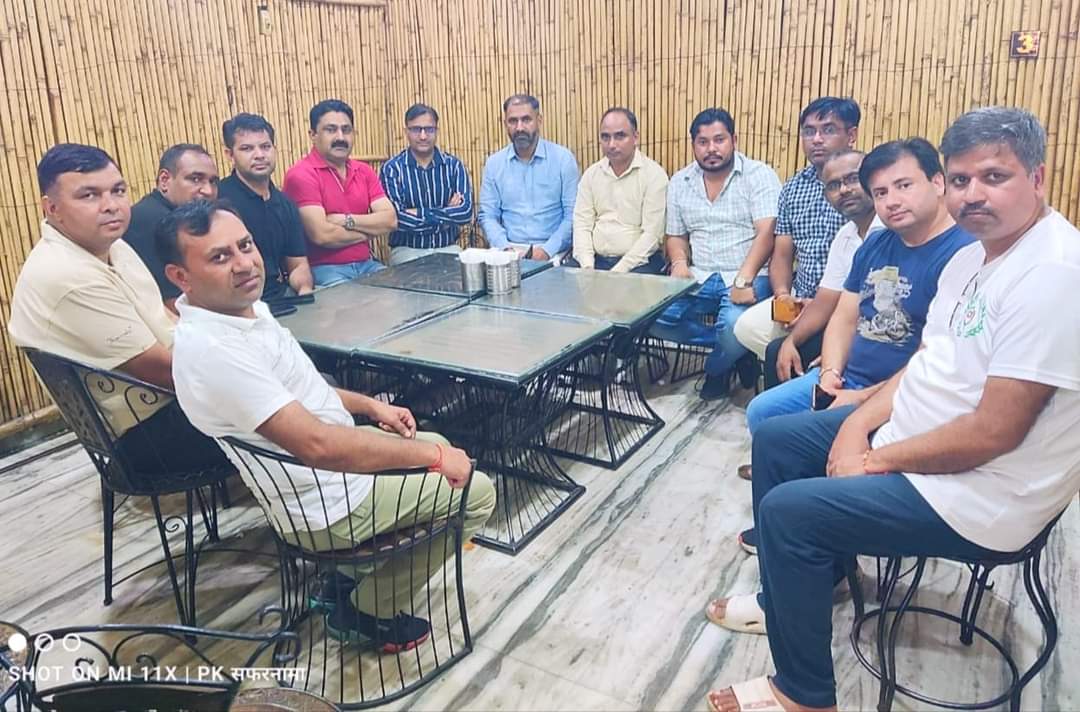 vijaykbandhu's tweet image. #हरियाणा के साथियो चूकना नही ,
कल अपने वोट की चोट से OPS प्राप्त करने का सुनहरा मौका है।
 सब बात एक तरफ अपना मुद्दा एक तरफ।
#VoteforOPS 
#हरियाणा_माँगे_OPS
#NoNPS_NoUPS_OnlyOPS